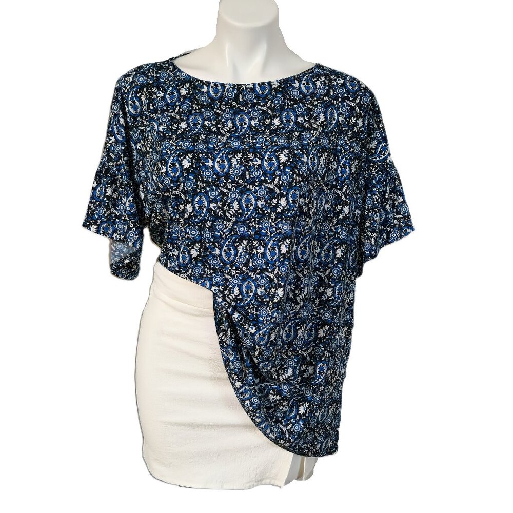 ❤️ 4/$20 Michael Kors top Women's 0X Black white blue floral Paisley Ruffle